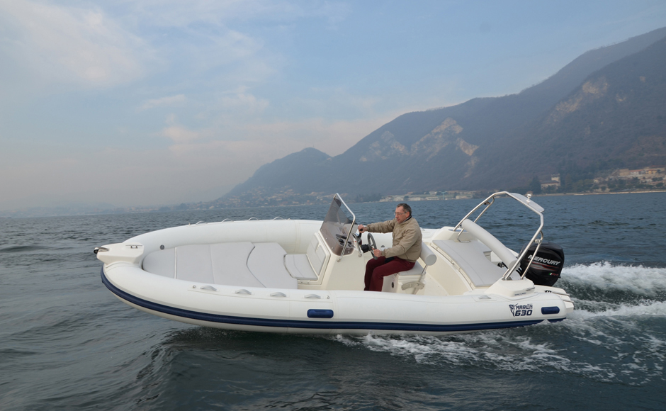 Mercury EFI 40 Pro: no license, but thrill