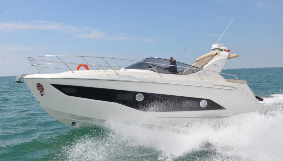 Cranchi Z35: classic, revisited