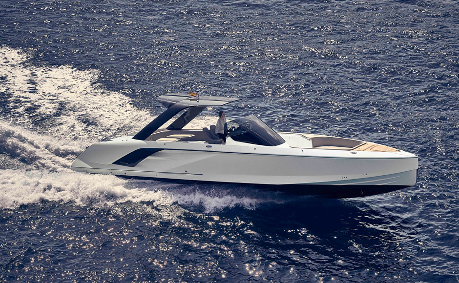 It's a pleasure to cruise at any pace. Here's Frauscher 1414 Demon Air in our test