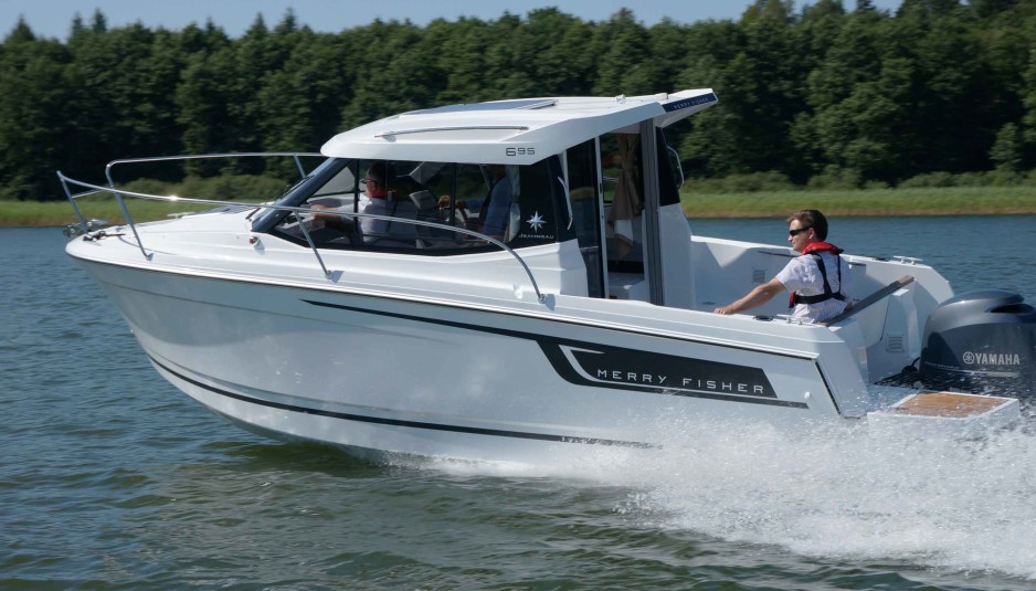 Jeanneau Merry Fisher 695, not just gaming